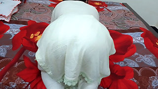 Indian chubby mommy gets fucked by surprise