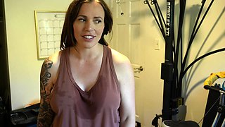 Big boob brunette masturbates on webcam