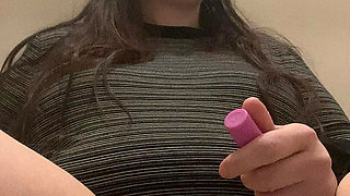 A Lovely Lunchtime Orgasm