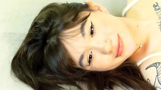 Korean wife on couch Amateur Asian Japanese Korean Webcams