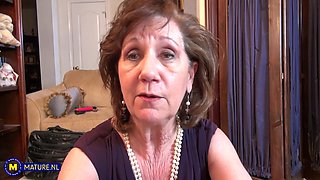 Demi Is A Horny American Grandma Who Loves To Play With Her Shaved Pussy - MatureNl