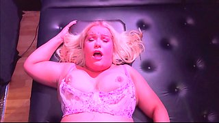 Tease My Fat Pussy