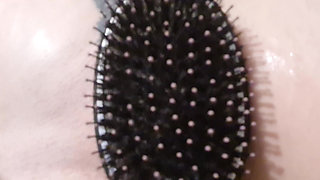 Beautiful pussy Ana Liz masturbates with a hairbrush in the bathroom