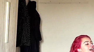 Poor Whore I the Worker with Mouth and Pussy
