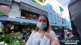 Curvy Cougar Fucked For First Hardcore Porno At Tuk Tuk Patrol