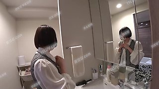 5549 이쁜애들 데려다 대딸섹스 목욕 SEX 「아저씨 안에 내서」 서서 백으로 공격 1 Korean 텔레 YOUB892