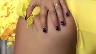 Sofia Cucci in yellow bikini squirt live