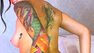 Big ass babe exposes her big boobs