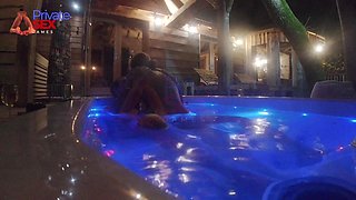 Anal Fuck and Orgasm in the Jacuzzi