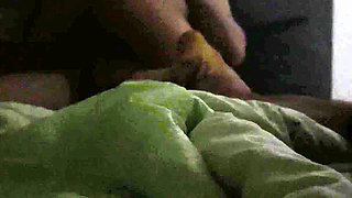 He Fucked in the Dark and Cum on My Back