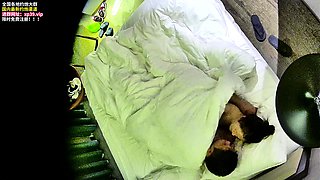 Amateur couple hidden cam