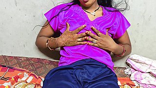 Indian Bengali Bhabhi Hot Self Sex in Banana