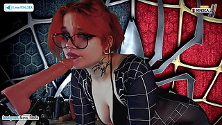 MERIDJANE BECAME A SPIDER GIRL AND GIVES A PASSIONATE BLOWJOB