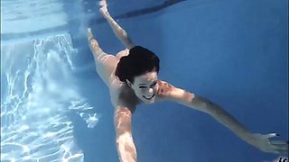 MILF Goddess Sofie Marie Creampied In Outdoor Pool Sex