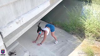 Yiny Leon busty MILF amateur porn