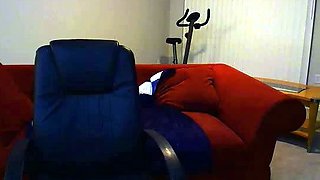 Amateur brunette double toying on webcam