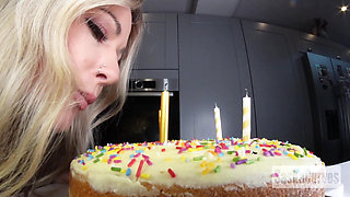 Giantess' Surprise Party