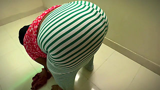 Indian Muslim Hot Maid Show Her Big Ass & Cleaning My Room! She want Sex With Me So She try To Seduce me!