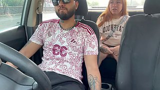 MASTURBATING THE TAXI DRIVER ON THE STREET