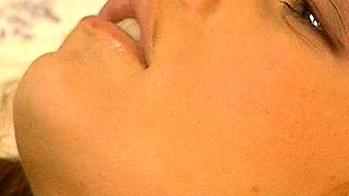 Model massage amateur fingering babe during session
