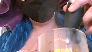 Masturbation close up Tamara big clit