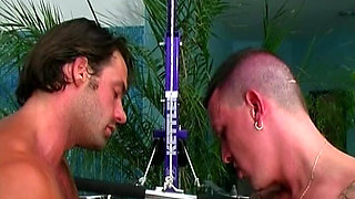 In the Gym, Cocks Are Handled While Fucking