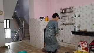 Puja Bhabhi Hot Indian Homemade Fingering & Facial - Big Boobs, Big Ass, HD