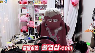 5460 에디린 유출 애들이 방송중이라는데 후다닥 ㅋㅋㅋ Korean 텔레 UBE892