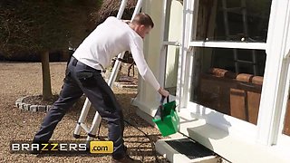 BRAZZERS - Handsome Homeowner Kayla Wild Trades Her Cash Apex For A Dual Dicking From Window Washers - Kayla Web cam