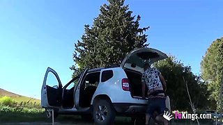 Amateur with Glasses Outdoor Blowjob Facial