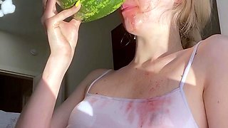 Blonde emo amateur solo masturbation