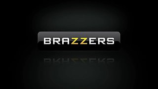 The Blindfold, The Babe And The Big Dick With Johnny Sins, Nicole Aniston - Brazzers