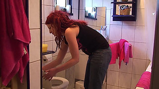 Hot girl gets fingered deep before a hard fuck