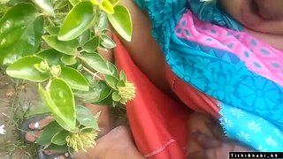 Bangladeshi Village Bhabi Shows Boobs and Pussy to Boyfriend - Hot Indian Aunty Action