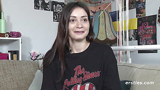 Ersties - Italian Hottie Valentina Moans Loudly When The Magic Wand Touches Her Pussy