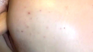Thick Girl Makes a Nice Squirt on Cam After a Webshow