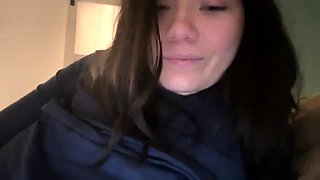 Omege japanese girl with big boobs on cams