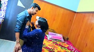 Indian Housewife Titfucks Big Dick Boy With Her Huge Boobs - Bengali MILF Bhabhi