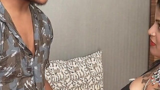 Indian I Seduce an Inexperienced Guy and Convince Him to Come to My House to Fail Me