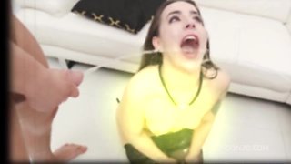 Sexy piss drinking slut Manea Valentina gets fucked with DP
