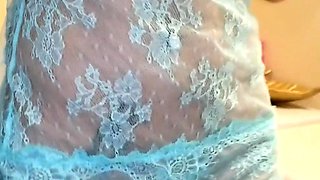 Big ass babe exposes her big boobs