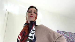 Stunning brunette MILF Victoria Valente showcases her satin headscarf in a teasing JOI