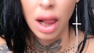 Louise Nude, Smoking, Pussy Play, Body Worship, Tease