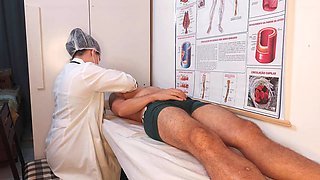 Unforgettable bulge in front of the nurse with Kasallpimenta