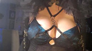 Mistress Jewel Needs a Real Man with a Big Cock