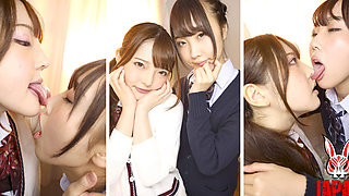 Ria Misaka & Saku Kurosaki Lick Each Other’s Noses... After Smelling Their Dirty Breath in Class