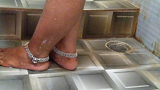 Indian Beautiful Hot Sister-in-law Private Bathing - Secret Romance HD Video