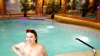 Gaping ass fisted by solo playing babe after big toy fun