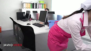 Chihiro Akino Hot Japanese MILF Gives Amazing Blowjob - Uncensored JAV
