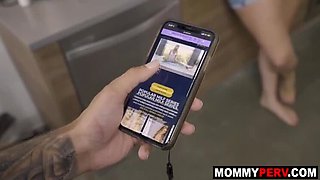 Hot Blonde Stepmom Joslyn Jane Watches Porn With Stepson - Big Tits MILF Action